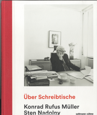 Über Schreibtische
